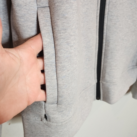 Tommy John The Go Anywear Collection Zip up jacket. Heathered grey and blue. L. - Picture 3 of 16